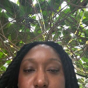 Meet your Posher, Amirah